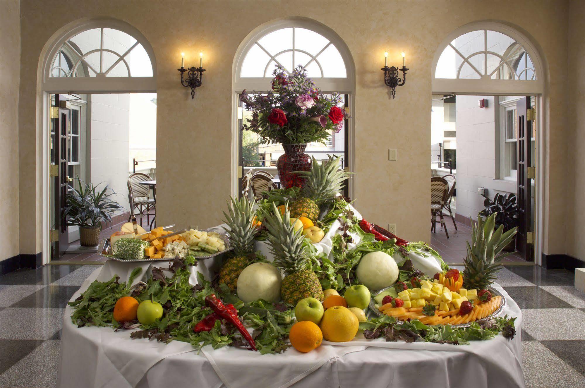 General Francis Marion Hotel レストラン 写真
